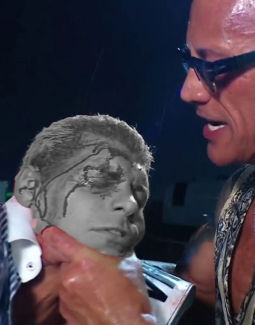 WWE RAW : The Rock fait couler le sang de Cody Rhodes