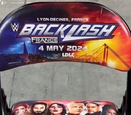 Les chaises de WWE Backlash France sont arrivées à Lyon