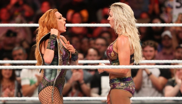 Embrouille entre Charlotte Flair & Becky Lynch, PWI 150...