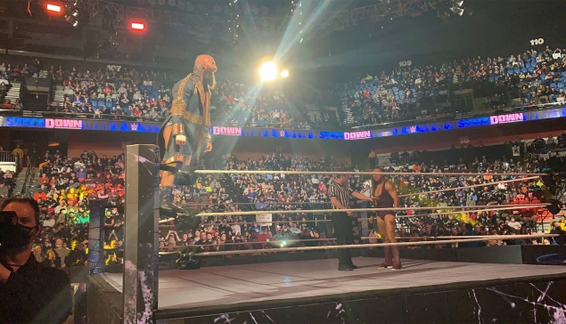 Tommaso Ciampa et Pete Dunne en Dark Match de SmackDown