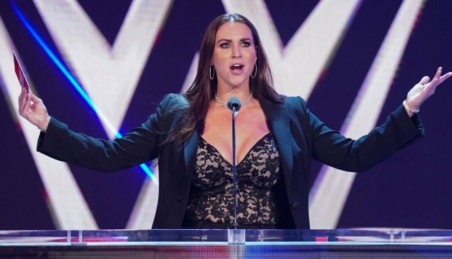Stephanie McMahon s'exprime sur son nouveau rôle de présidente de la WWE