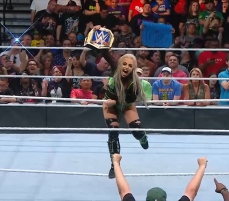 WWE MITB : Liv Morgan cash-in sur Ronda Rousey 