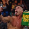 WWE MITB : Theory gagne le Money in the Bank match 