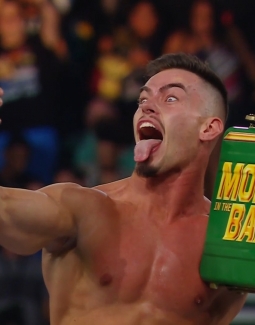 WWE MITB : Theory gagne le Money in the Bank match 