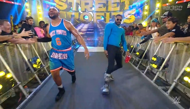 WWE RAW : Montez Ford blessé au niveau du pied