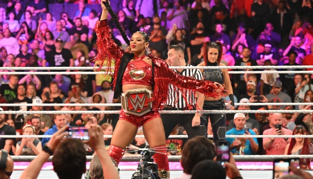 La WWE annonce 2 nouveaux matchs pour Crown Jewel 2022