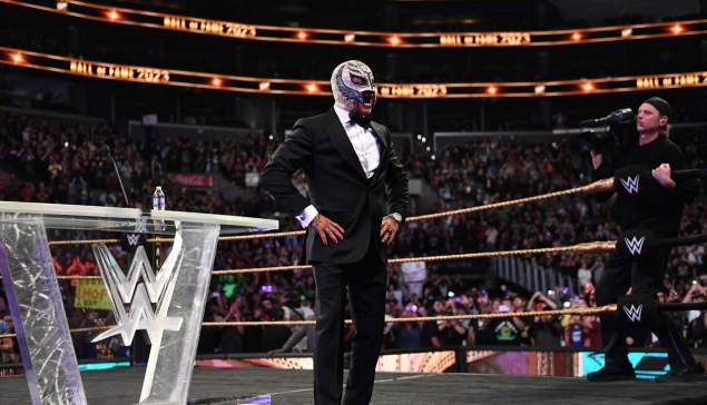 La réaction de Rey Mysterio au sujet de l'annonce de son intronisation au sein du WWE Hall Of Fame