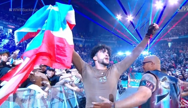 WWE Backlash : Bad Bunny la star du show, avec Carlito