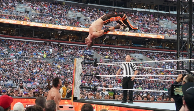 Logan Paul ne veut plus reproduire son Springboard Moonsault de WWE SummerSlam