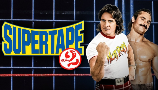 Regarde WWE SuperTape avec Randy Savage, Rick Rude, Roddy Piper...