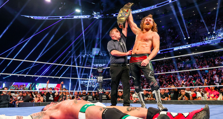Sami Zayn recrée une photo iconique de CM Punk