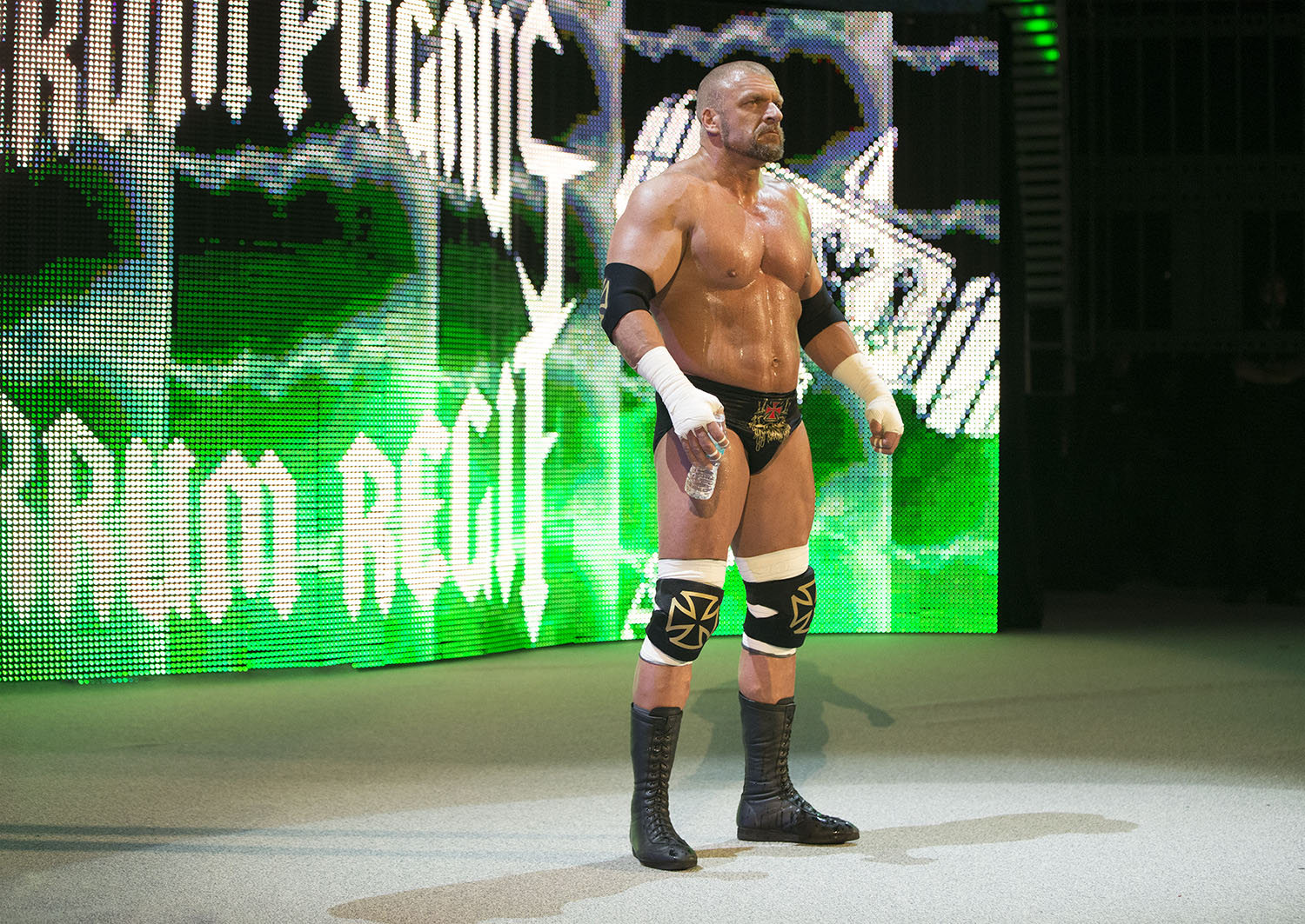 Que devient Triple H, superstar du catch et de la WWE ?